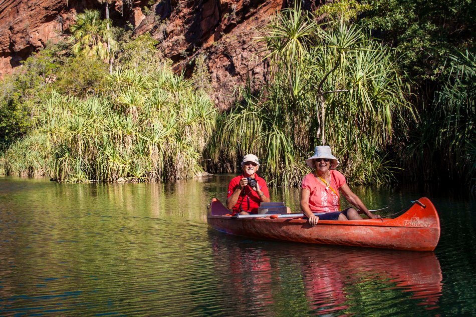 The best way by far to see the gorge is to hire a canoe and paddle upstream.